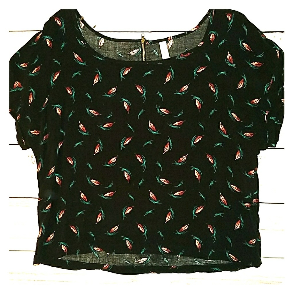 Feathered Top